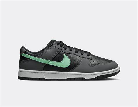 Nike Dunk Low Retro Green Glow